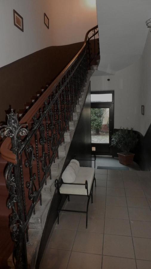 Caesar Panzió Pápa Exterior foto